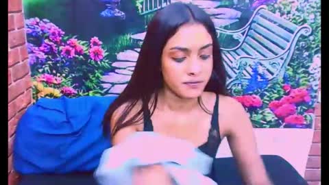 indianpretty1 online show from December 15, 8:49 pm