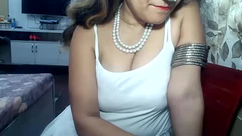 Radha online show from February 24, 6:15 pm