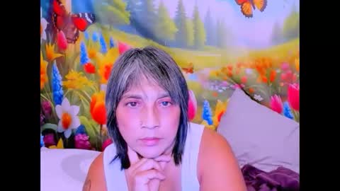 indianroxy27 online show from April 3, 11:44 pm