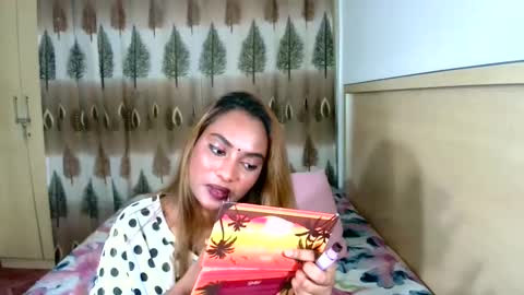 goddess online show from February 15, 1:10 am