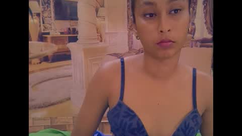 indiansexybutt4u2luv online show from February 3, 6:22 am