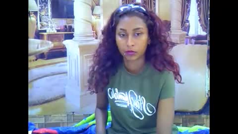 indiansexybutt4u2luv online show from February 11, 5:33 am