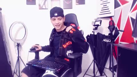 matias online show from November 12, 5:32 am