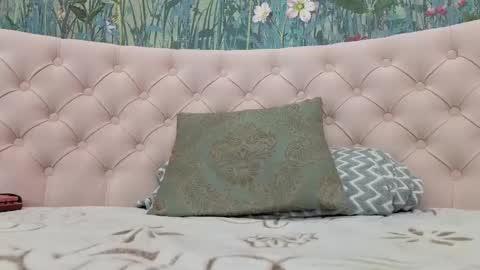 Snapshot of indrablack chatting on February 7, 2:08 am Indra. I like it if you call me Indie online show from February 7, 2:08 am