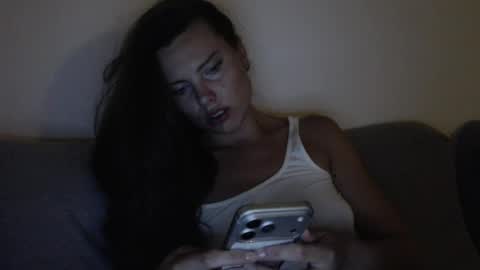 Sweet girl online show from June 26, 9:20 pm