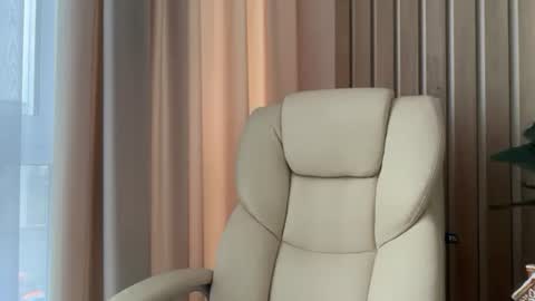 InjaAtHome online show from November 6, 7:44 am