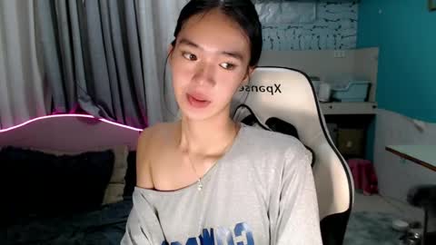 Reign online show from April 20, 6:11 pm