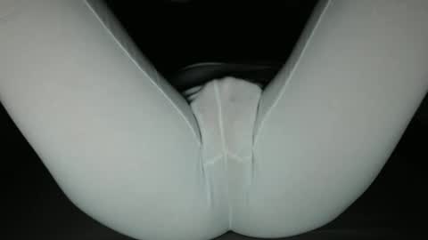 Snapshot of inocentekitty chatting on October 7, 4:19 am Alessia online show from October 7, 4:19 am