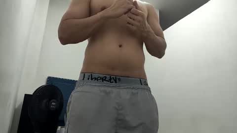 INSTAGRAM  camilodlx online show from December 2, 5:55 pm