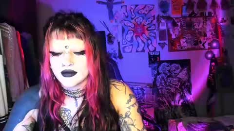 Insunnity666 online show from July 1, 8:06 pm