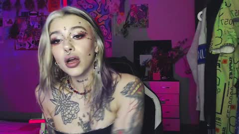 Insunnity666 online show from December 29, 3:13 pm