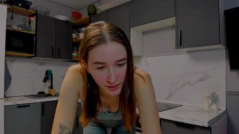 Snapshot of internetsexplorer chatting on December 8, 10:36 pm Bernadette Join online show from December 8, 10:36 pm