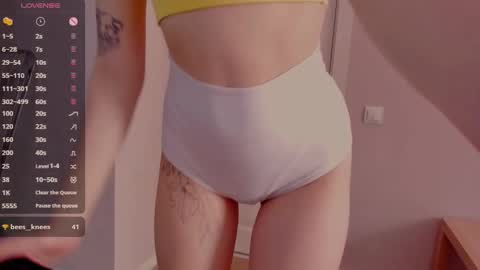 Snapshot of internetsexplorer chatting on March 11, 10:51 am Bernadette Join online show from March 11, 10:51 am