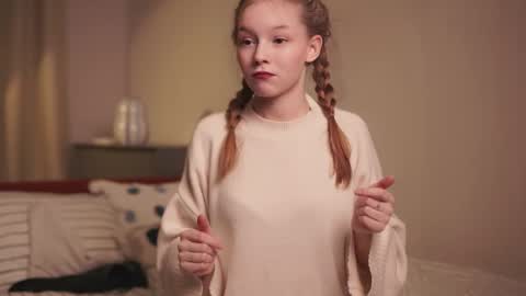 Avie online show from March 10, 3:05 pm