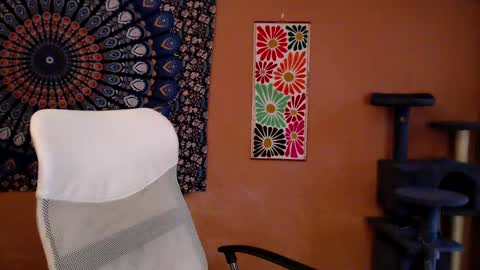 Africa online show from March 11, 5:02 pm