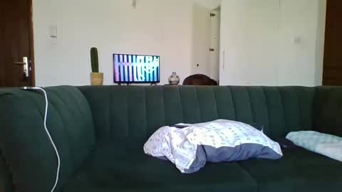 irrah online show from February 26, 1:54 pm