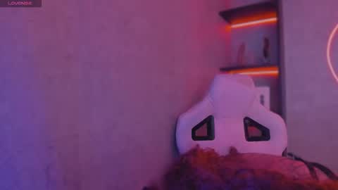 iriisfeitan online show from September 21, 5:22 am