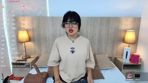 Iris online show from February 15, 7:34 pm