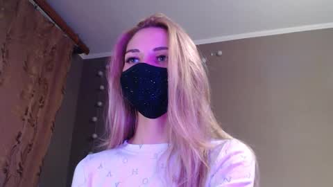 Lily online show from September 30, 5:12 pm