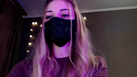 Lily online show from January 17, 2:59 pm