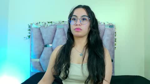 Iris online show from February 1, 7:11 pm