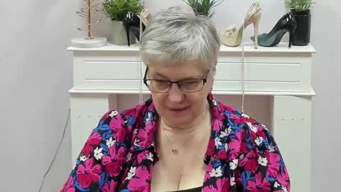 I R I S online show from March 10, 7:12 am