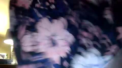 irishbisissy online show from April 4, 6:04 pm