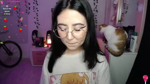 Iris  online show from November 14, 5:42 am