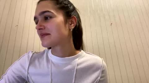 irisss31 online show from January 8, 7:13 pm