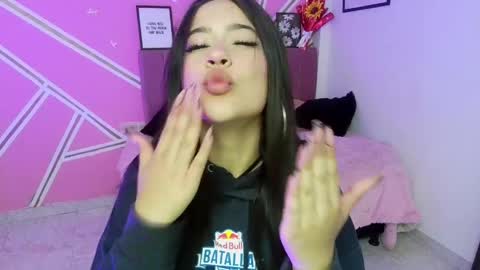 isa__rodriguez online show from May 19, 12:56 pm