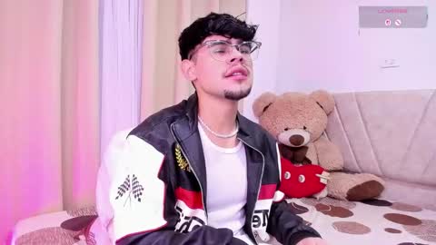 Isaac Saenz. online show from February 9, 12:42 pm