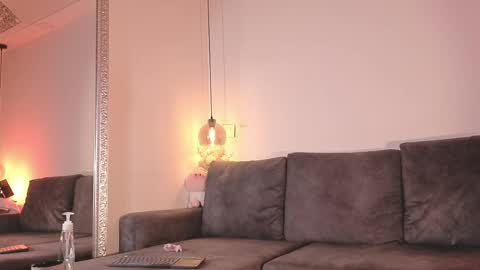 Isabela online show from April 12, 11:58 am