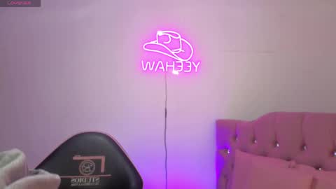 ISABELA  online show from April 17, 11:34 am