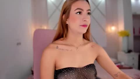 Isa  online show from February 11, 4:11 pm