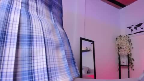 isabella online show from September 15, 5:36 pm