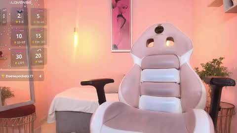 Isa  online show from December 20, 2:35 pm