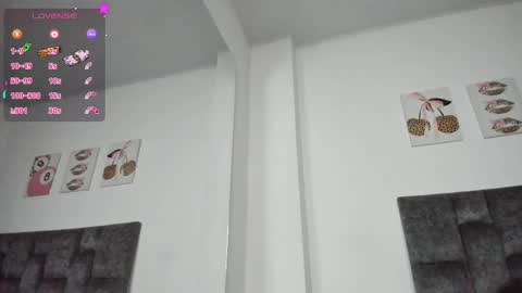 Isabella Moon9 online show from June 2, 11:45 am