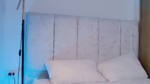 isabella santana online show from July 16, 8:12 pm