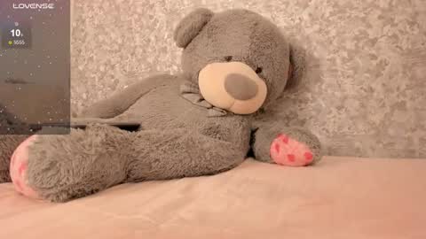 isa  online show from February 12, 10:59 pm