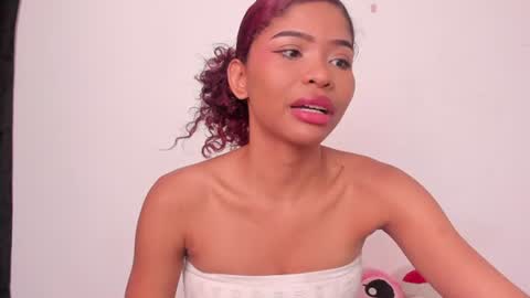 isabella online show from January 27, 1:37 am