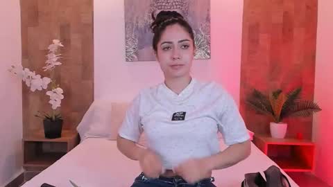 isabella_winkler online show from March 22, 11:58 am
