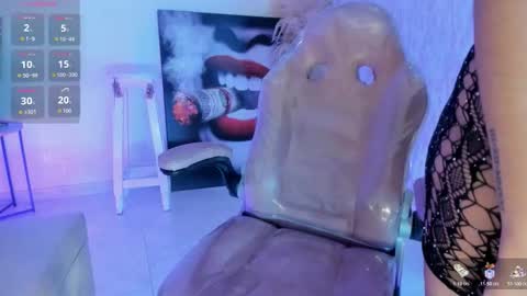 isabellaa23 online show from November 25, 12:59 pm