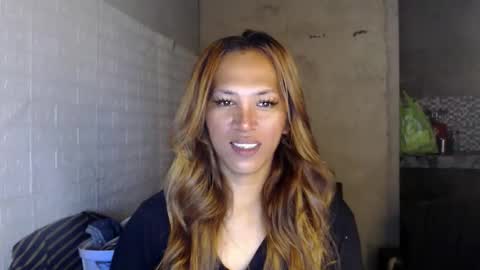 isabellabigcock03 online show from April 3, 12:56 pm