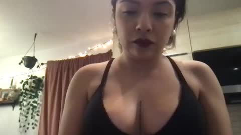 isabellaelizabeth online show from February 15, 4:06 pm