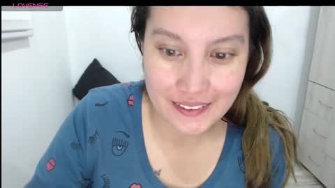 isabellahunter2 online show from February 7, 3:53 am