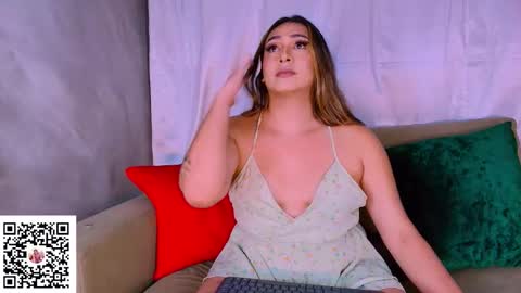  Martina  IG martissmith01 online show from January 6, 7:23 am