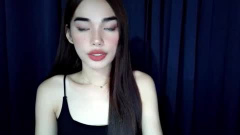Isabelle online show from May 18, 11:49 am