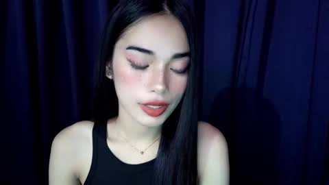 Isabelle online show from December 2, 6:45 am