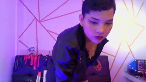 isabela online show from October 6, 8:59 pm