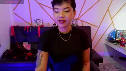 isabela online show from November 3, 8:43 pm